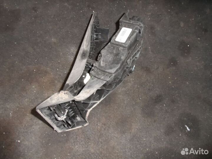 Педаль газа Kia Sportage 4/Hyundai Genesis/Tucson3