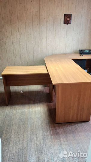 Стол офисный