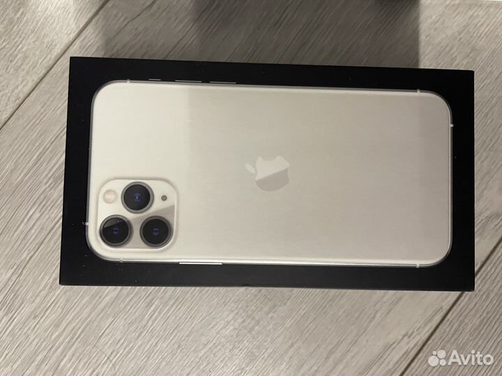 Телефон iPhone 11 про