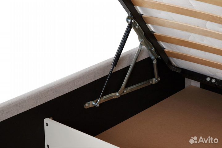 Продам кровать с подъемным механизмом