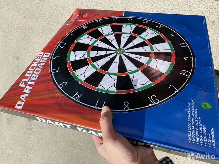 Дартс новый. 45,7 см. +6 дротиков
