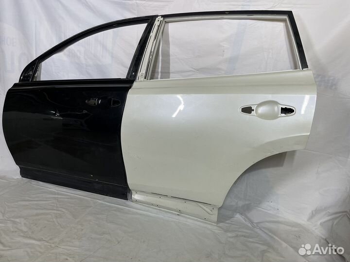 Дверь левая toyota rav4