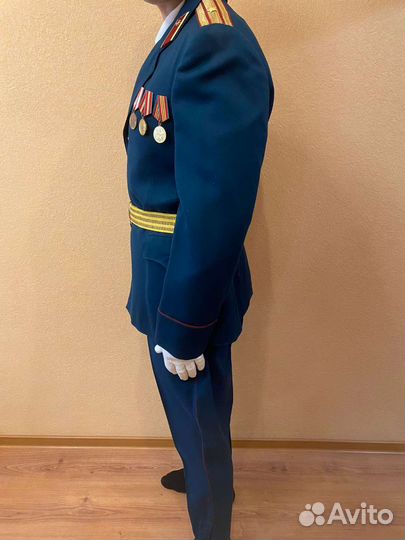 Парадная военная форма офицера вс СССР