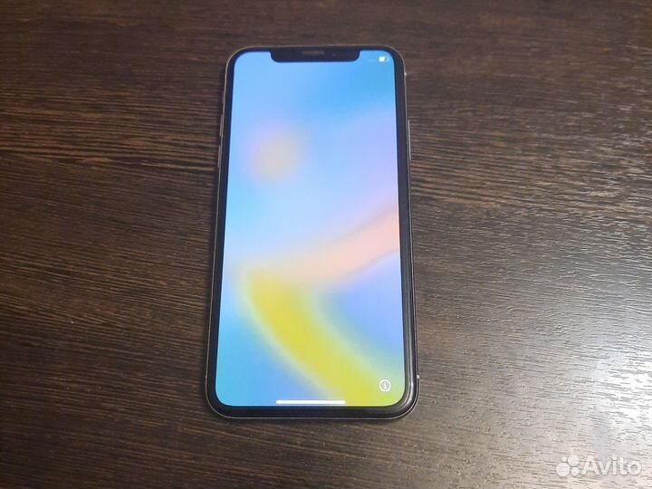 iPhone X, 256 ГБ