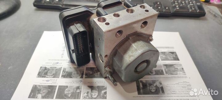 Блок ABS LADA X-Ray 476603249R