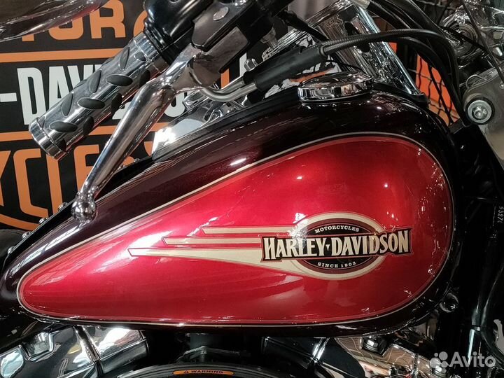 Harley-Davidson flstci Heritage Softail