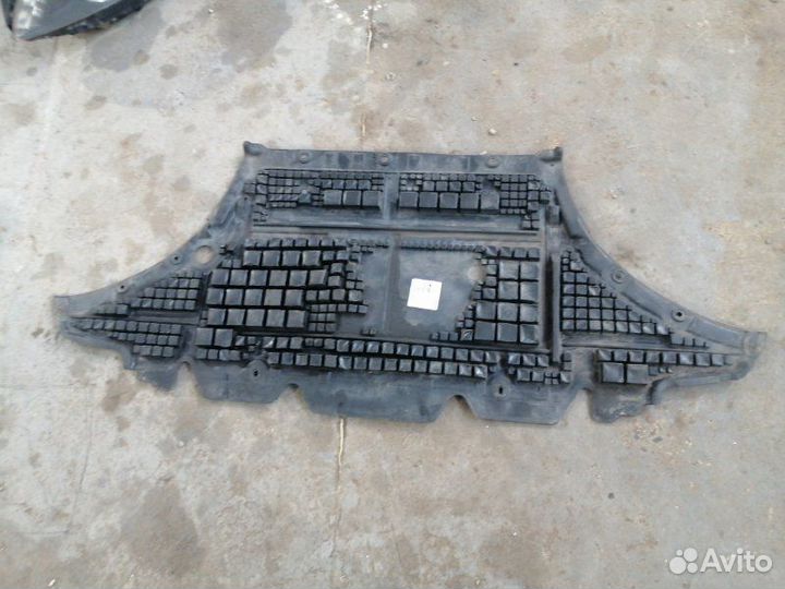 Защита антигравийная задняя Audi A4 8K CDN