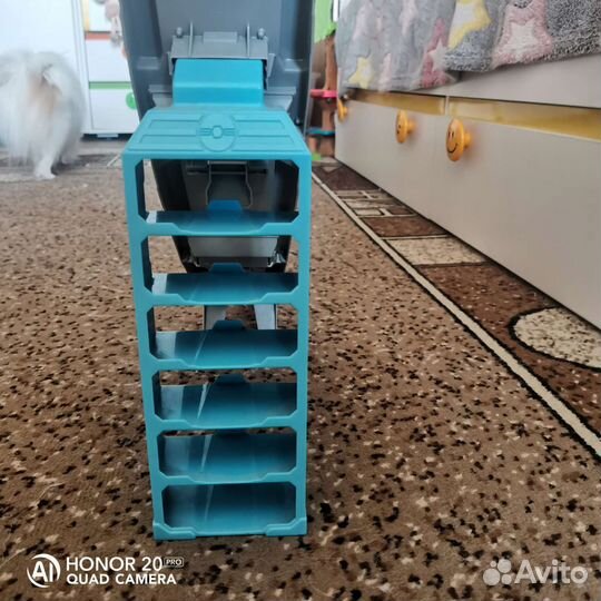 Трек Hot Wheels с хранилищем для машинок