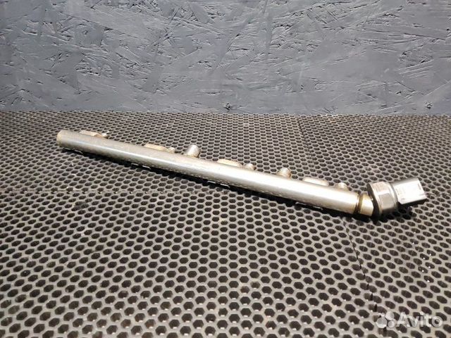 Топливная рейка правая Bmw 550Ix F10 N63 2010