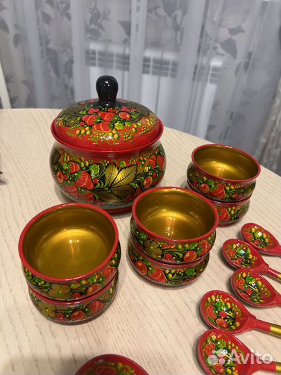 Набор посуды хохлома