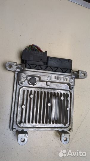 Блок управления двигателем Mercedes C W204, 2012