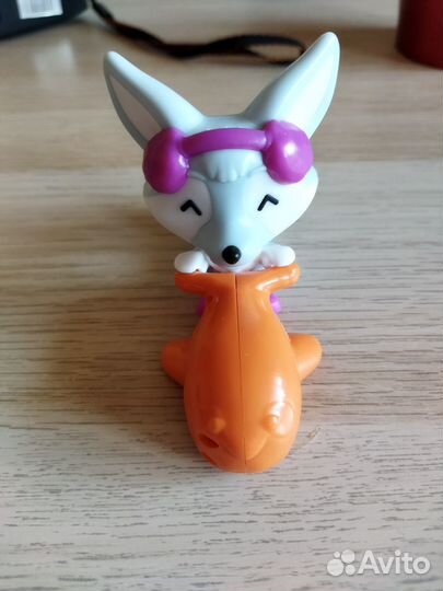 Киндер сюрприз max игрушка из коллекции 2021-2022