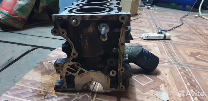 Блок на suzuki grand vitara j20a