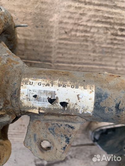 Передние стойки парой kia rio 2