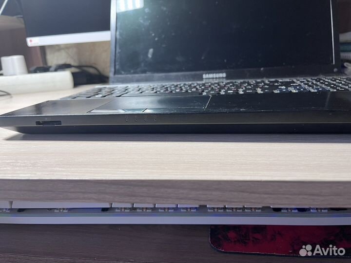 Ноутбук samsung