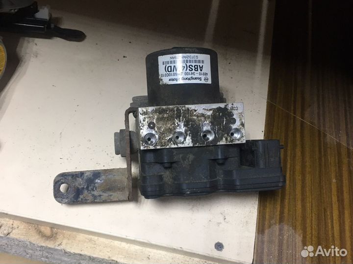 Ssangyong new actyon 2011 год блок ABS