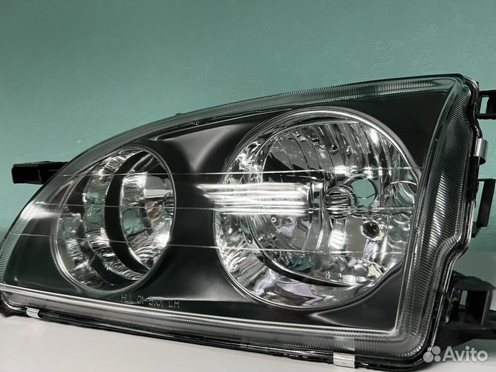 Фары Toyota Caldina 210 Темные
