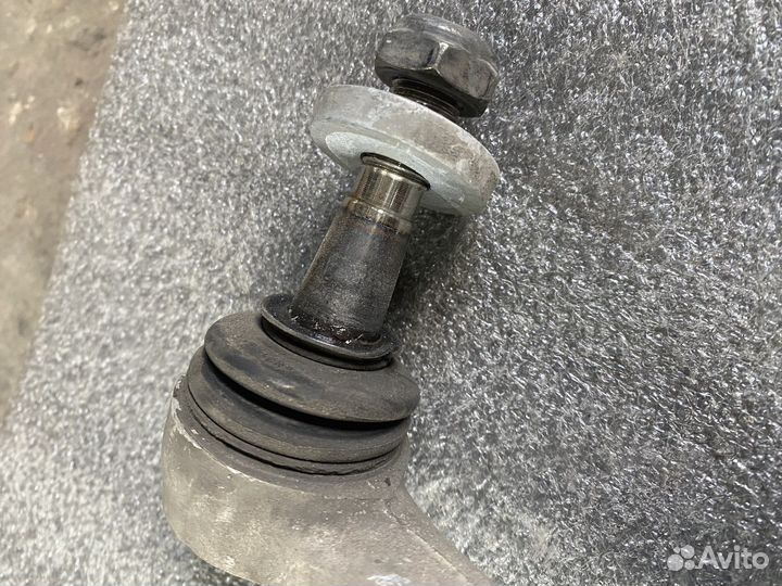 Верхный рычаг передниый левый BMW 5 e39