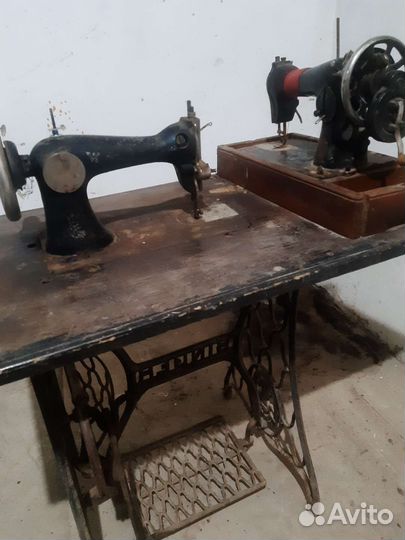 Швейная машина Singer