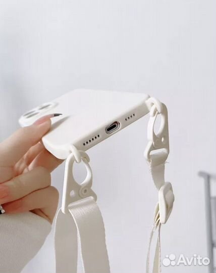 Чехол на iPhone 13