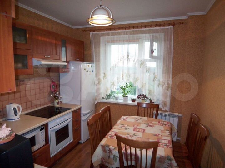 4-к. квартира, 80 м², 11/16 эт.