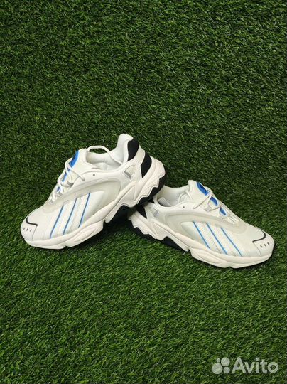 Кроссовки Adidas Oztral