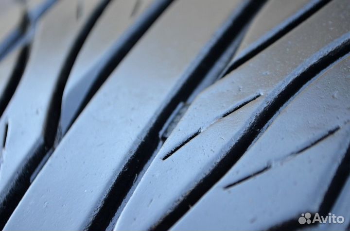 Maxxis MA-Z4S Victra 225/50 R17