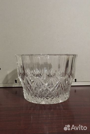 Ваза хрустальная