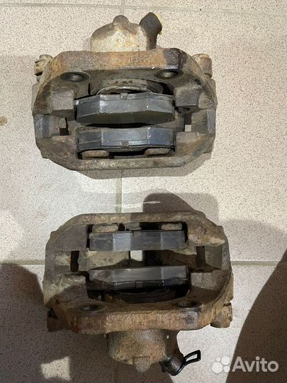 Тормозной суппорт Renault Kangoo Кангу правый