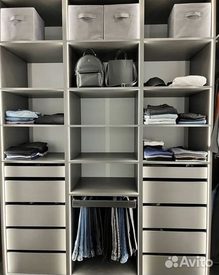 Гардеробная на заказ с подсветкой