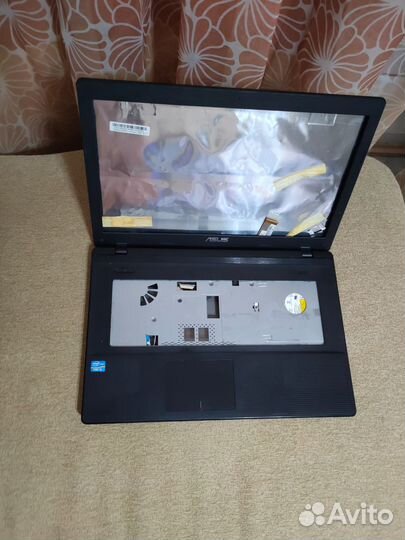 Корпус в хорошем состоянии Asus X75A