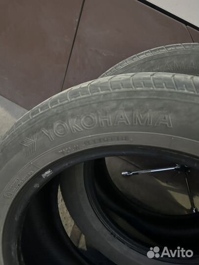 Yokohama BluEarth E70 215/55 R17 94