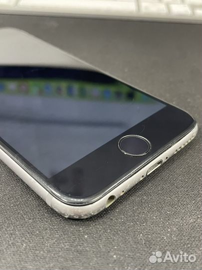 Телефон iPhone 6 на запчасти