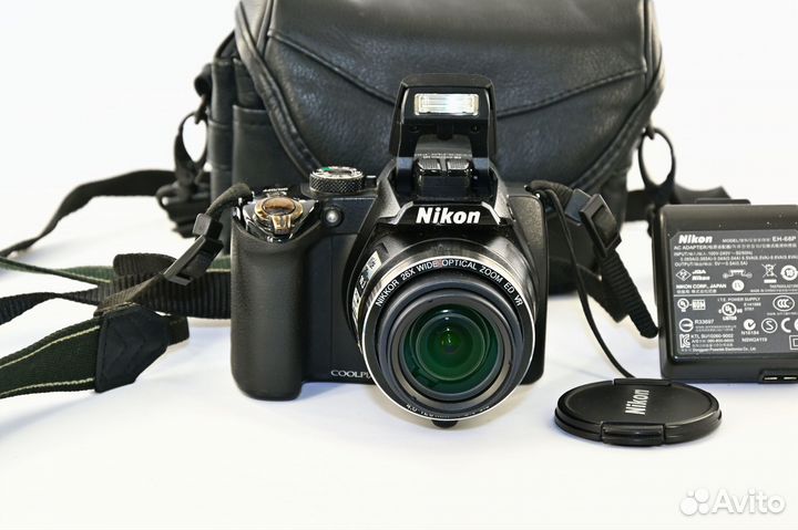 Nikon Coolpix P100 10.3MP 26X Zoom компакт камера