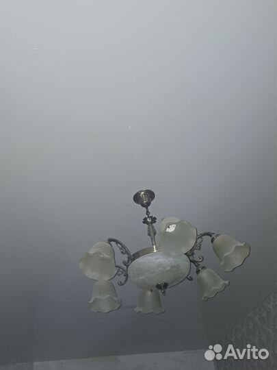 Люстра потолочная бу