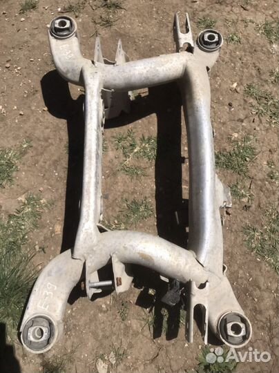 Задний подрамник bmw 5 e39