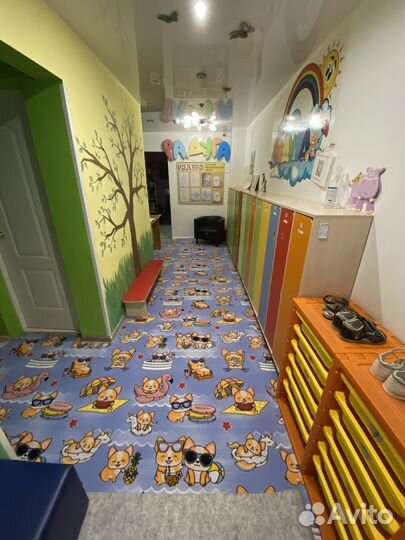 Воспитатель