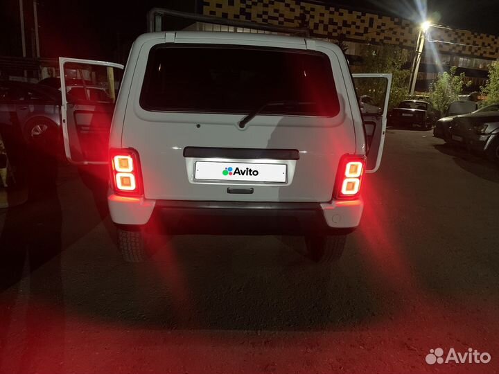 LADA 4x4 (Нива) 1.7 МТ, 2013, 145 000 км