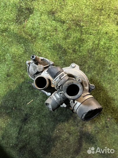 Вакуумный насос с помпой Ford Transit 2.4