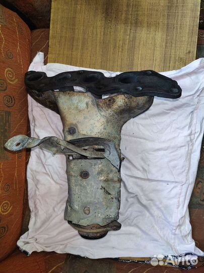 Коллектор впускной и выпускной mazda 6 GG