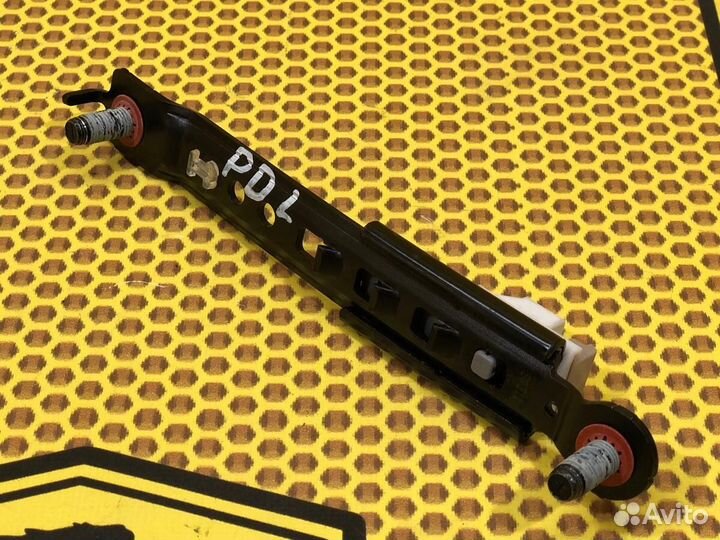 Механизм регулировки высоты ремня безопасности