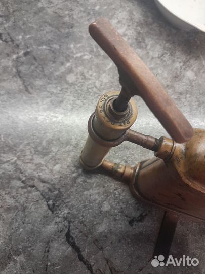 Старая паяльная лампа , клеймо otto bernz