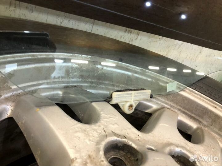 Стекло заднее правое KIA Sorento 2 2012 г