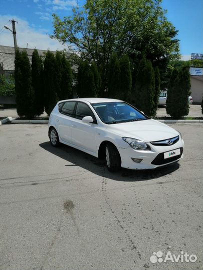 Hyundai i30, 2011