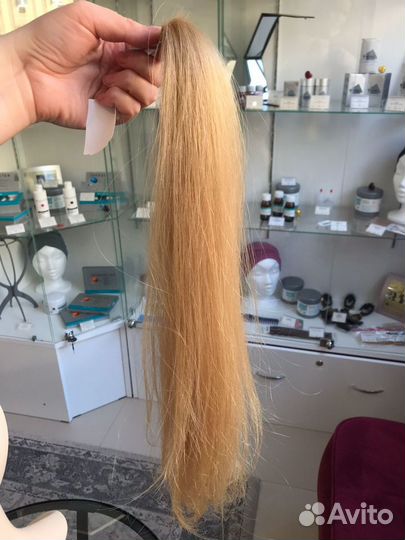 Локон из натуральных волос