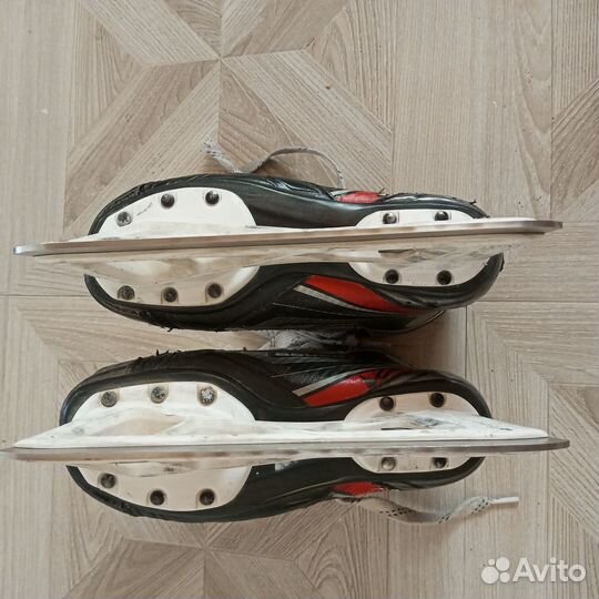 Коньки вратарские хоккейные