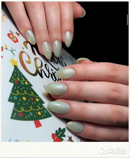 Модель на маникюр