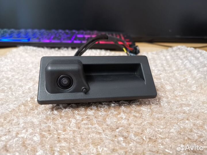 Камера заднего вида Tiguan номер детали 5NA827566D