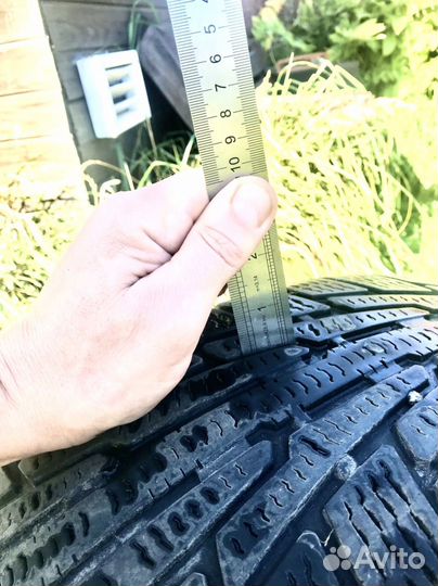Nokian Tyres Hakkapeliitta 10p 235/65 R17 F