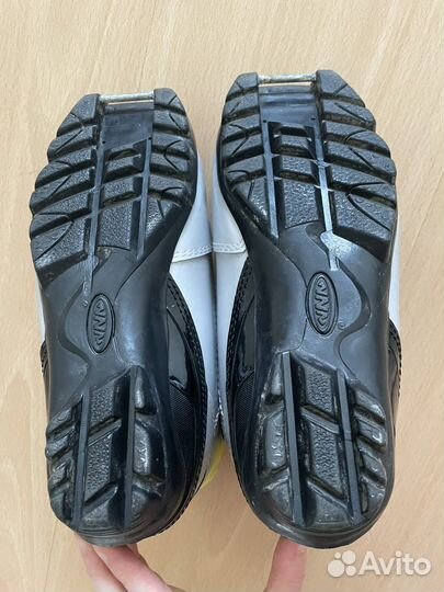 Лыжные ботинки fischer 35